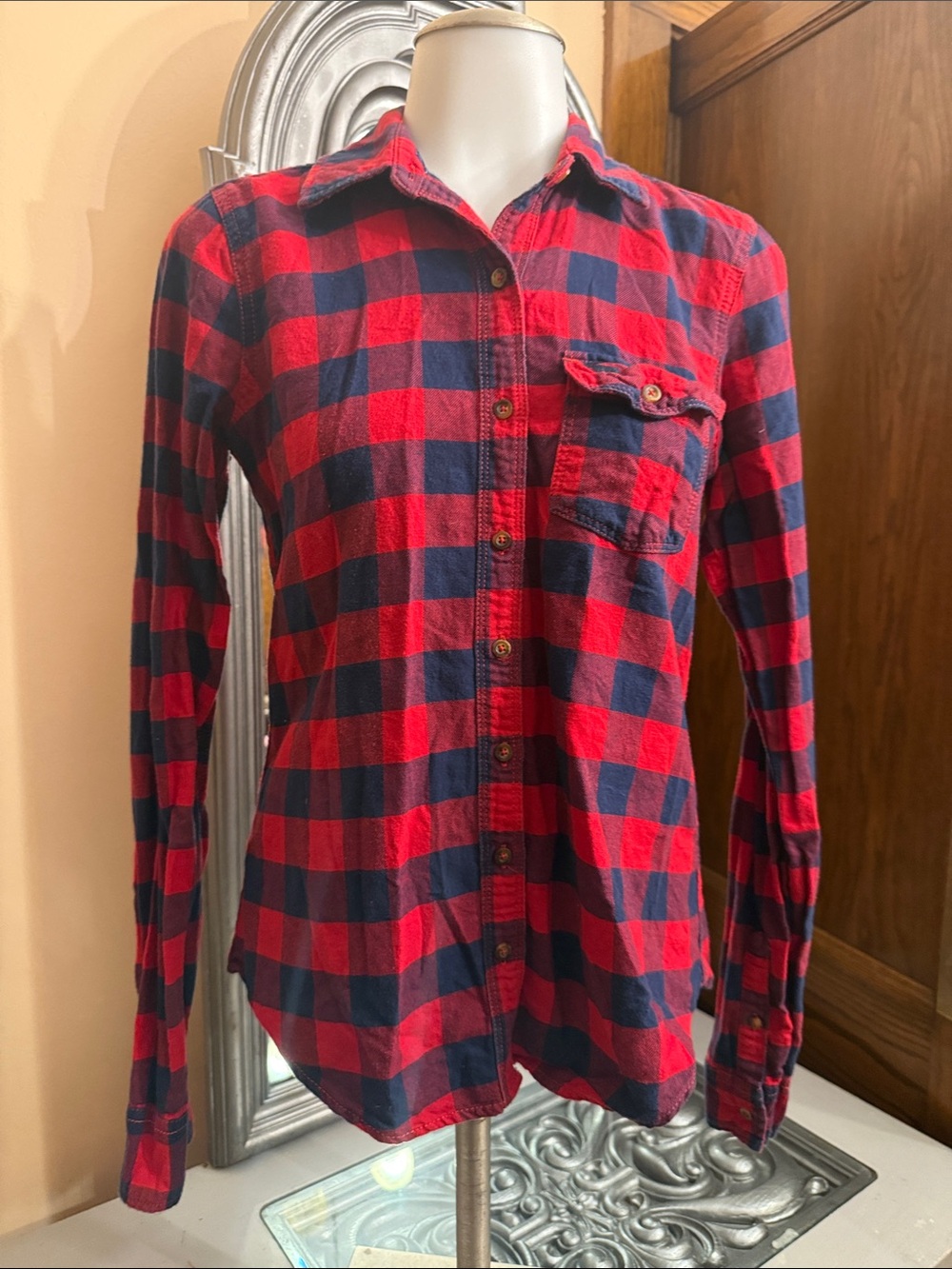 Abercrombie & Fitch Medium Red & Navy Plaid Button-Down Shirt - Picture 2 of 8